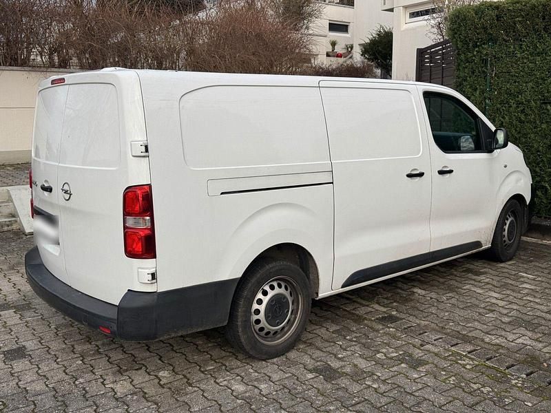 Gebraucht Opel Vivaro Edition 120 PS (88 kW) 2021 Weiß Van / Kleinbus