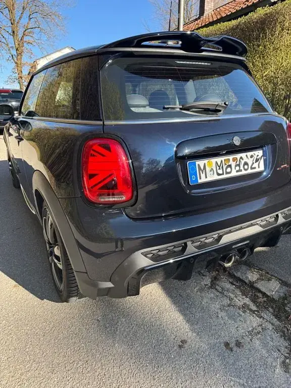 Gebraucht Mini John Cooper Works 231 PS (169 kW) 2022 Blau Kleinwagen