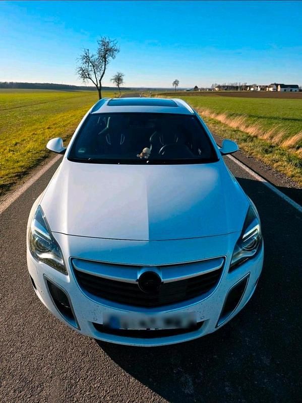 Gebraucht Opel Insignia OPC 325 PS (239 kW) 2015 Weiß Kombi