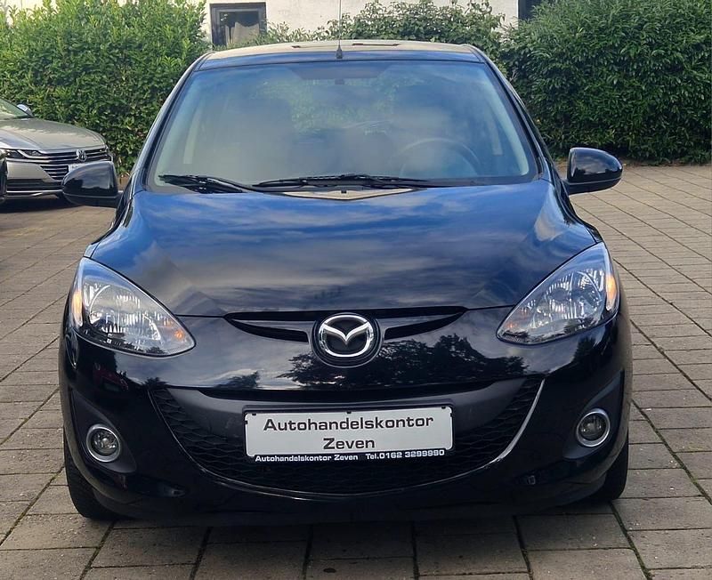 Schwarz Gebraucht 2013 Mazda 2 Edition Kleinwagen | 5.700 € (Fairer Preis) - Bild 1/4