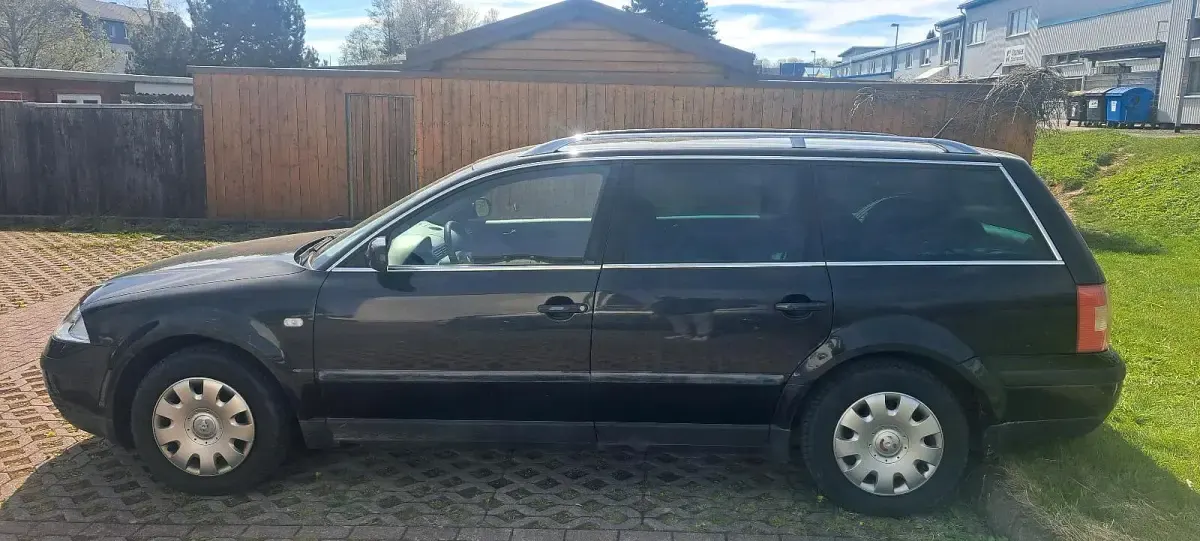 Gebraucht VW Passat 135 PS (99 kW) 2003 Schwarz Kombi