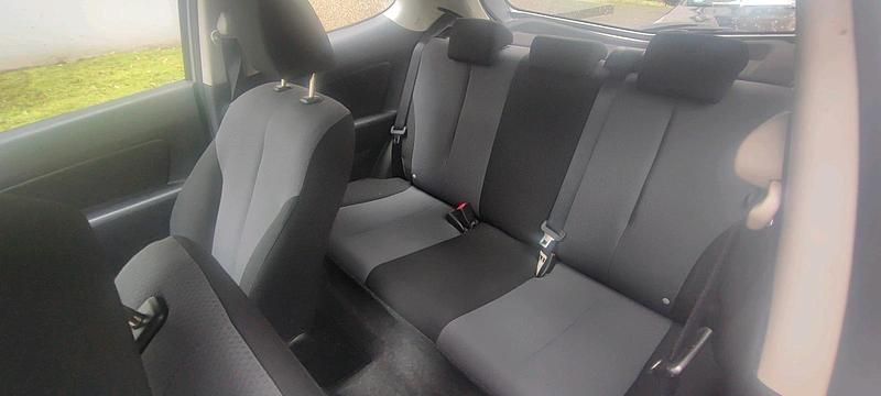 Gebraucht Mazda 2 75 PS (55 kW) 2009 Grau Kleinwagen