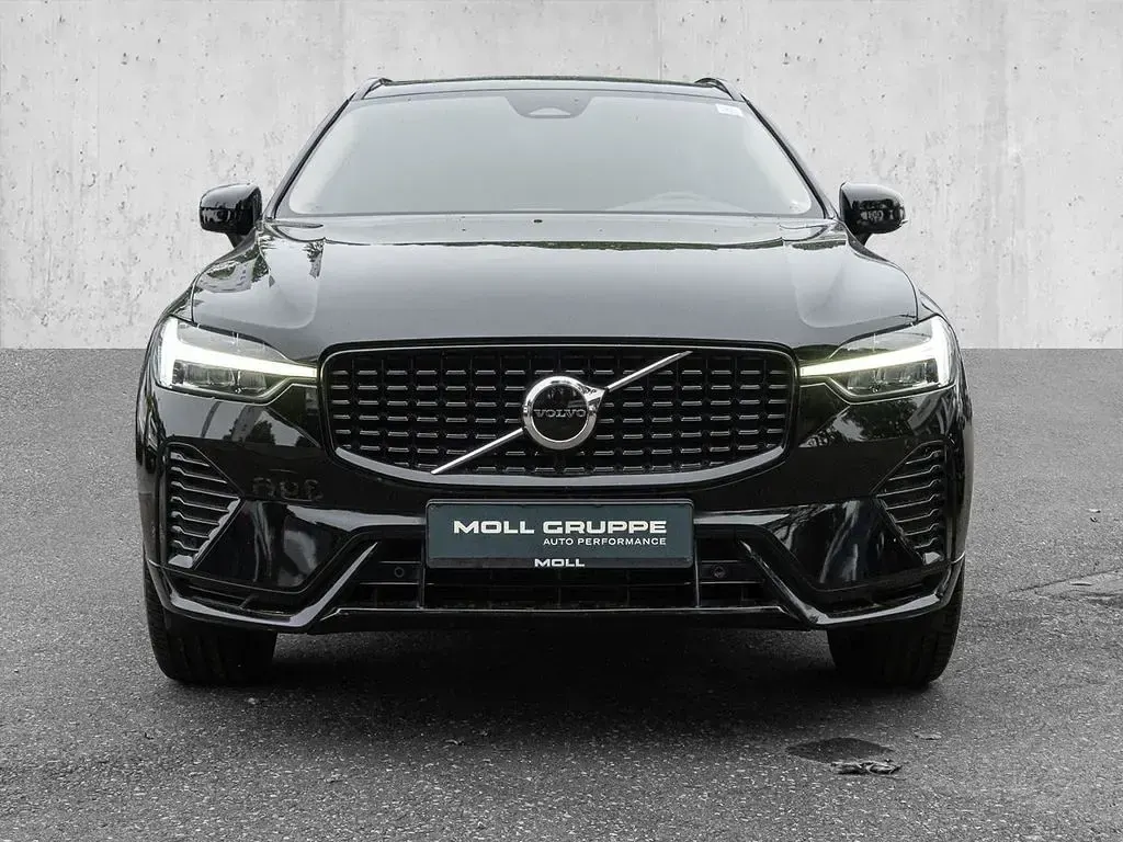 Gebraucht Volvo XC60 Plus 197 PS (144 kW) 2023 Schwarz SUV