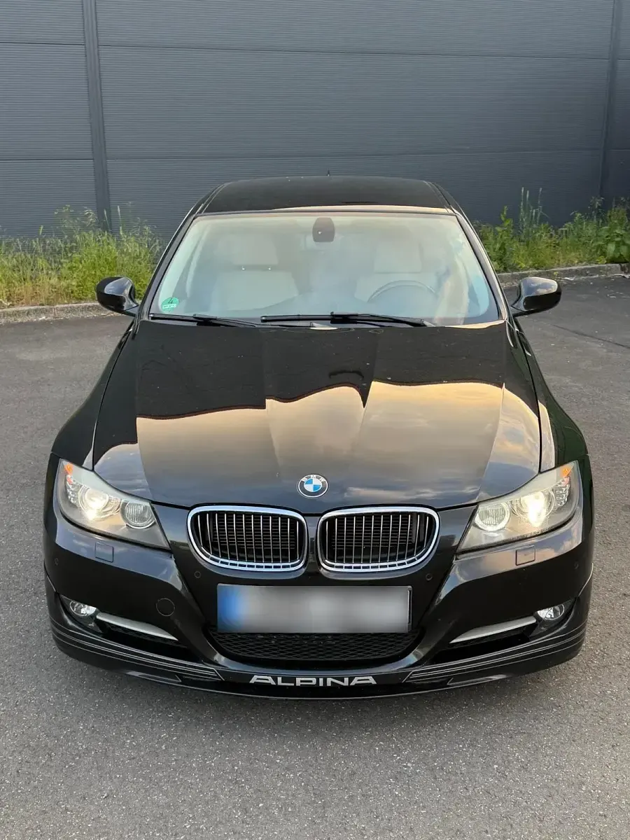 Käytetty BMW 335 306 HP (225 kW) 2010 Musta Sedan
