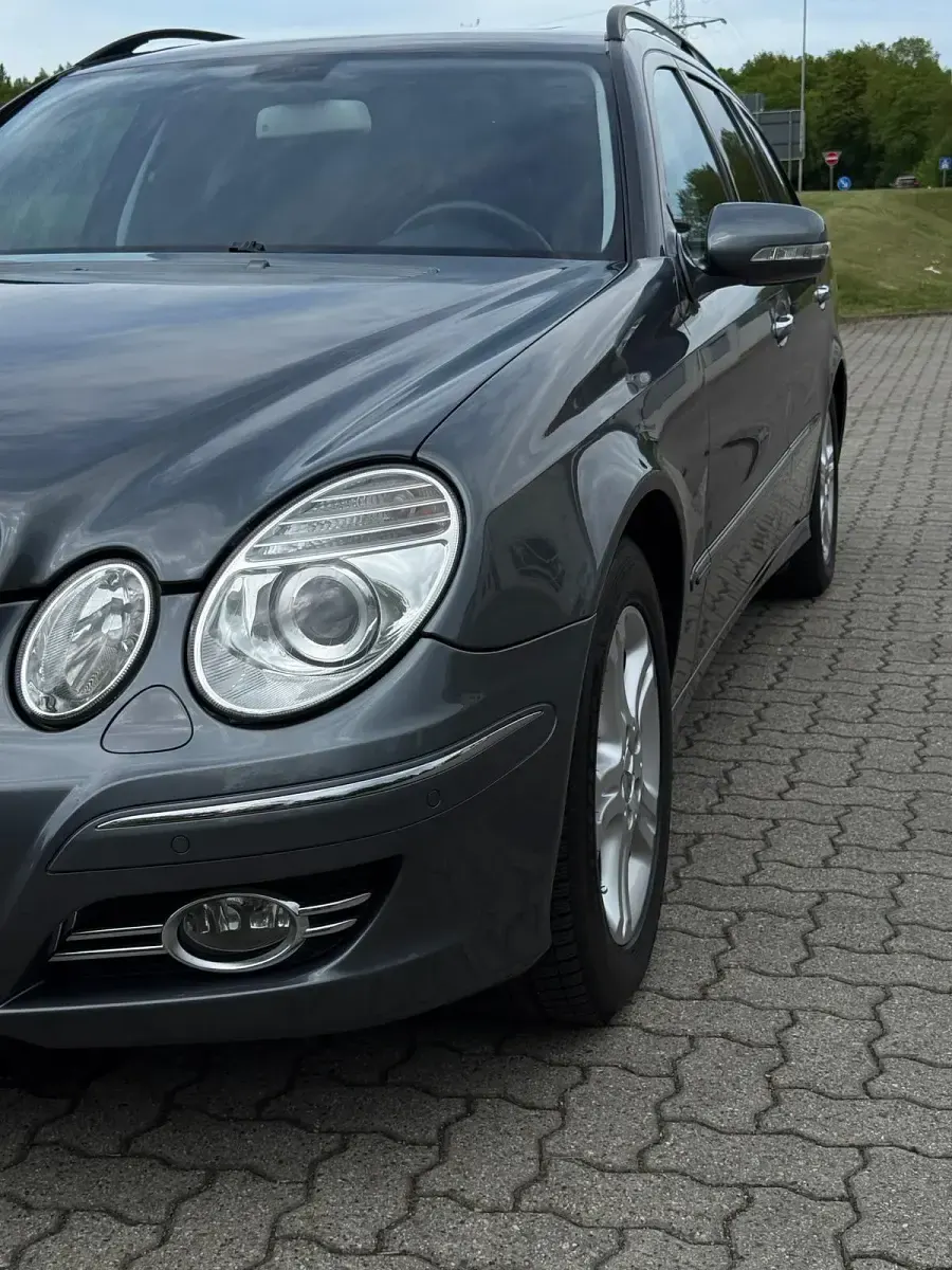 Gebraucht Mercedes E220 170 PS (125 kW) 2007 Grau Kombi