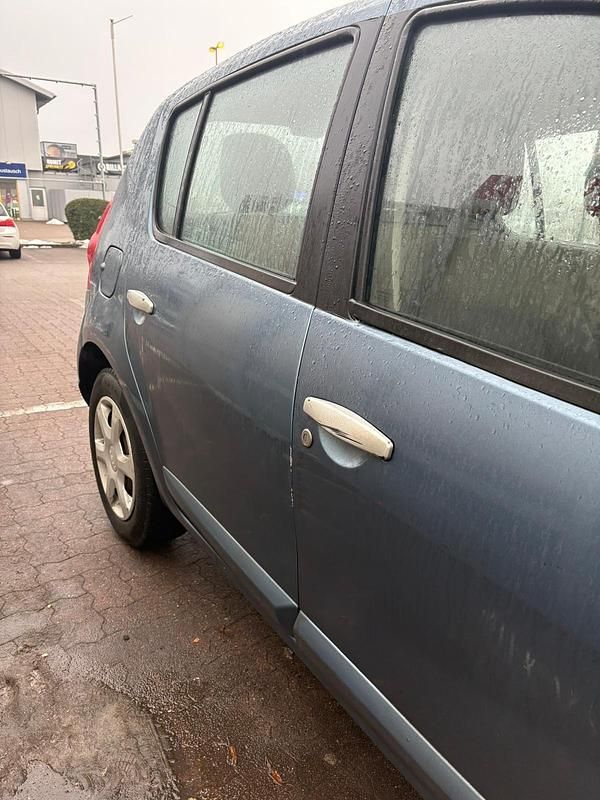 Gebraucht Dacia Sandero 86 PS (63 kW) 2009 Blau Kleinwagen