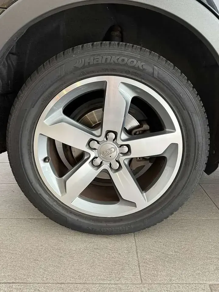 Gebraucht Audi Q3 177 PS (130 kW) 2012 Schwarz SUV
