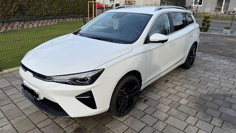 Weiß Gebraucht 2022 MG MG5 EV Luxury Kombi | 17.100 € (Fairer Preis) - Bild 1/4