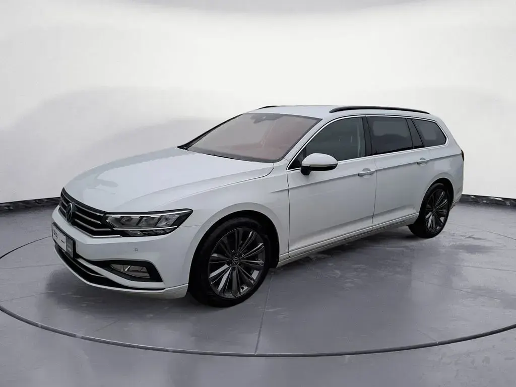 Gebraucht VW Passat Business 200 PS (147 kW) 2023 Weiß Kombi