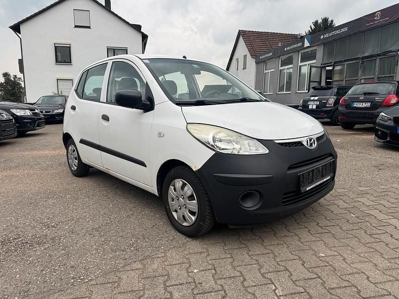 Weiß Gebraucht 2010 Hyundai i10 Kleinwagen | 799 € - Bild 1/4