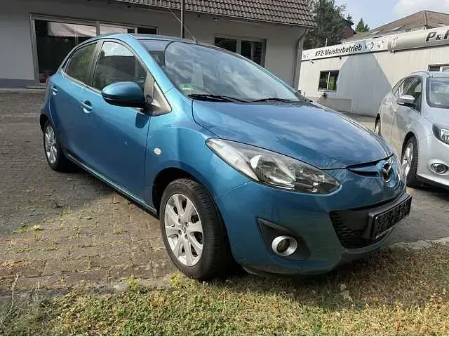 Gebraucht Mazda 2 Active 84 PS (61 kW) 2011 Blau Kleinwagen