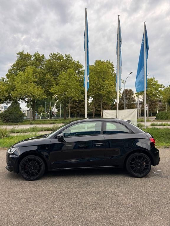 Schwarz Gebraucht 2015 Audi A1 Kleinwagen | 6.490 € (Superpreis) - Bild 1/4