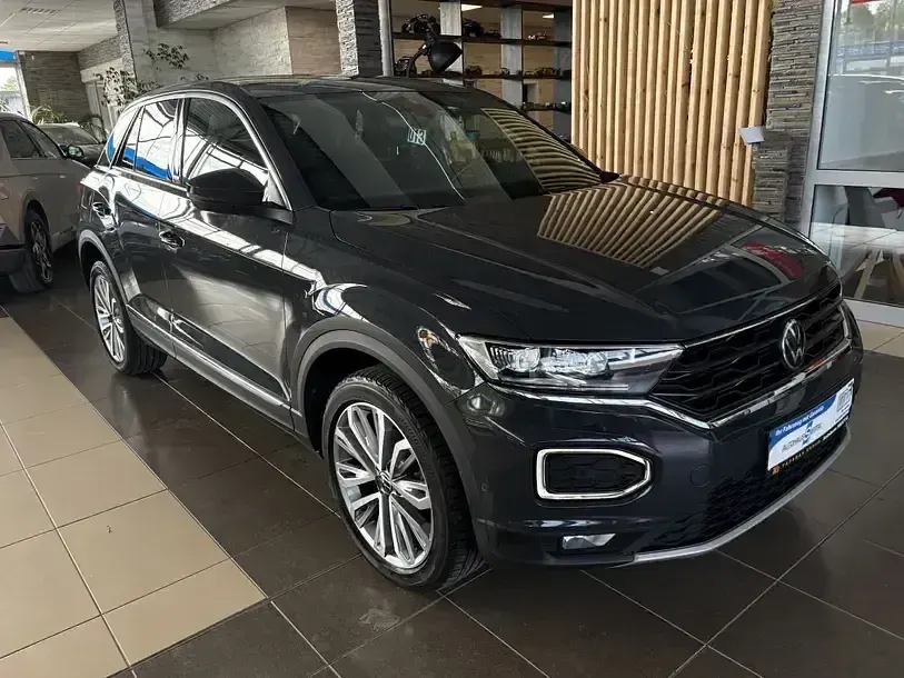 Używany VW T-Roc Active 150 KM (110 kW) 2021 Szary SUV