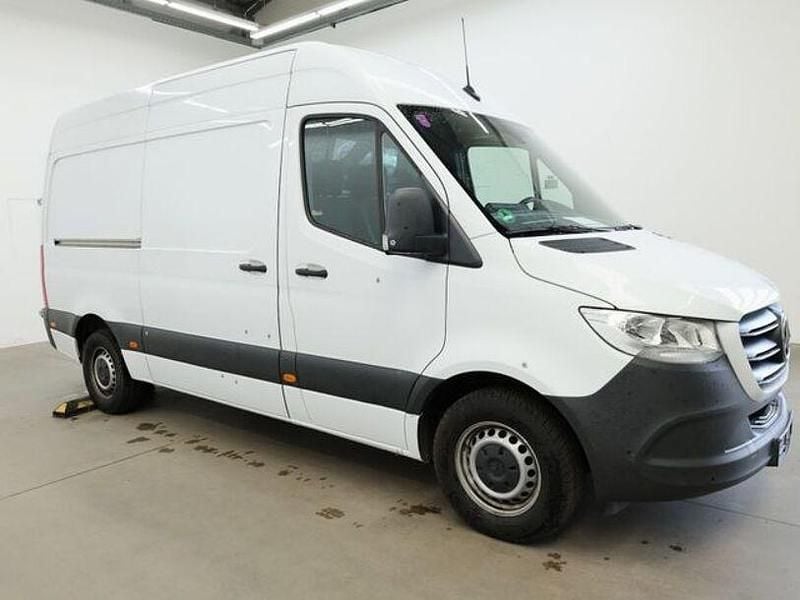 Gebraucht Mercedes Sprinter 170 PS (125 kW) 2022 Arktikweiß Van