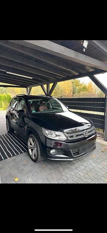 Schwarz Gebraucht 2012 VW Tiguan Exclusive SUV | 10.999 € (Fairer Preis) - Bild 1/4