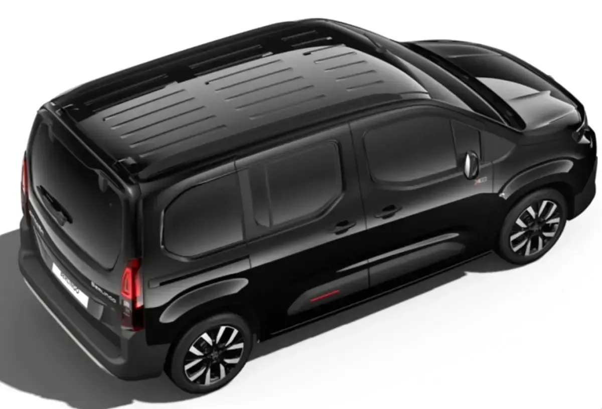Neu Citroën Berlingo XTR 131 PS (96 kW) 2026 Perlaneraschwarz metallic Van / Kleinbus