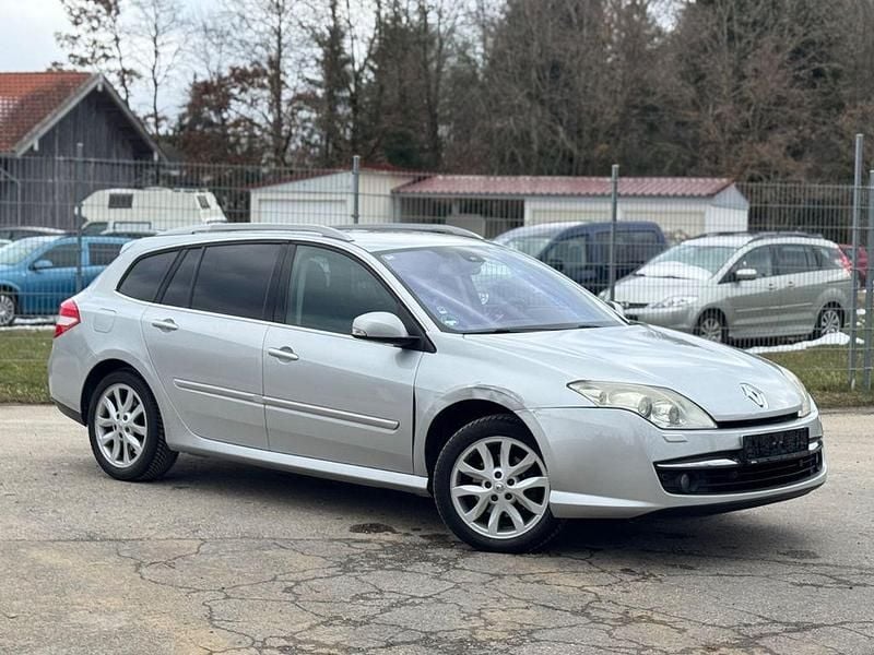 Gebraucht Renault Laguna III Dynamique 140 PS (102 kW) 2008 Silber Limousine