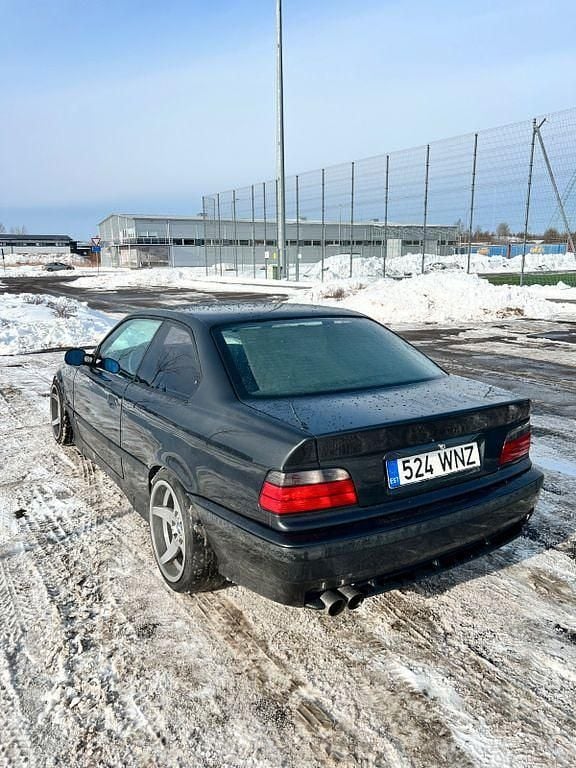 Gebraucht BMW 325 Performance 192 PS (141 kW) 1993 Schwarz Coupé