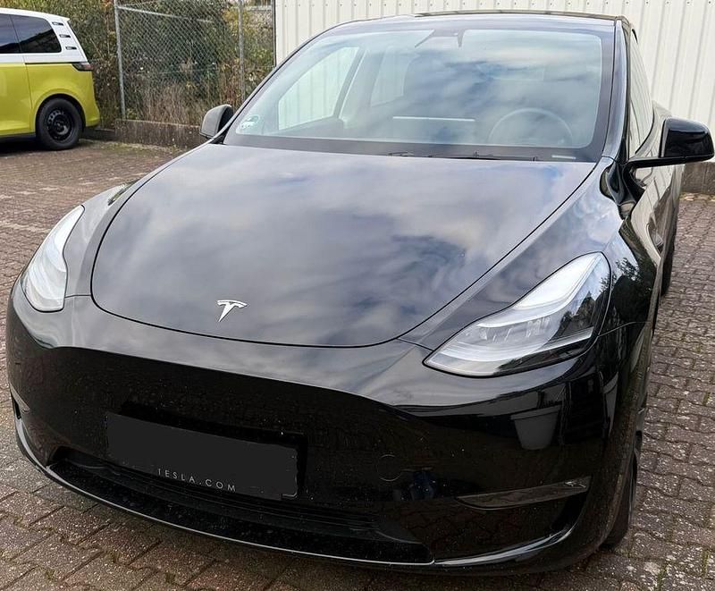 Gebraucht Tesla Model Y Performance 392 kW (534 PS) 2022 Midnight cherry red SUV