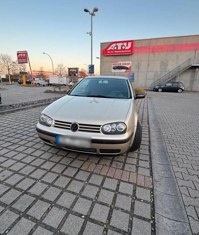 Gebraucht 2002 VW Golf IV Kleinwagen | 1.400 € (Fairer Preis) - Bild 1/4
