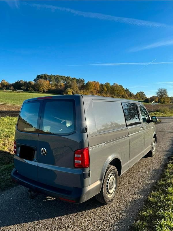 Grau Gebraucht 2018 VW T6 Van | 19.999 € (Superpreis) - Bild 1/4