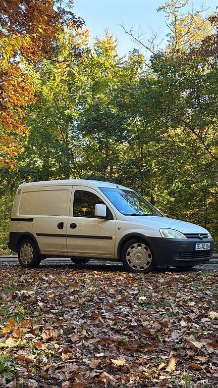 Weiß Gebraucht 2007 Opel Combo Van / Kleinbus | 2.200 € (Fairer Preis) - Bild 1/4