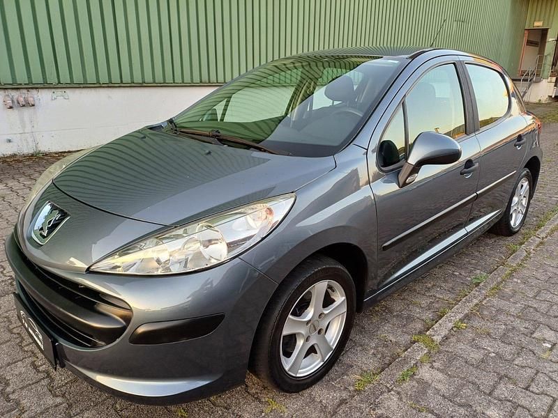 Grau Gebraucht 2008 Peugeot 207 Kleinwagen | 1.890 € (Etwas zu teuer) - Bild 1/4