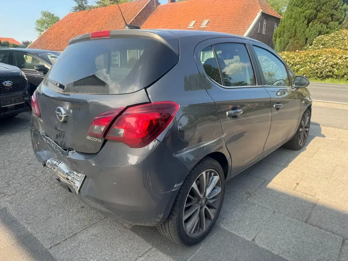 Gebraucht Opel Corsa Innovation 90 PS (66 kW) 2016 Grau Kleinwagen