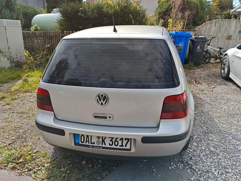 Gebraucht VW Golf IV Basis 131 PS (96 kW) 2003 Silber Limousine