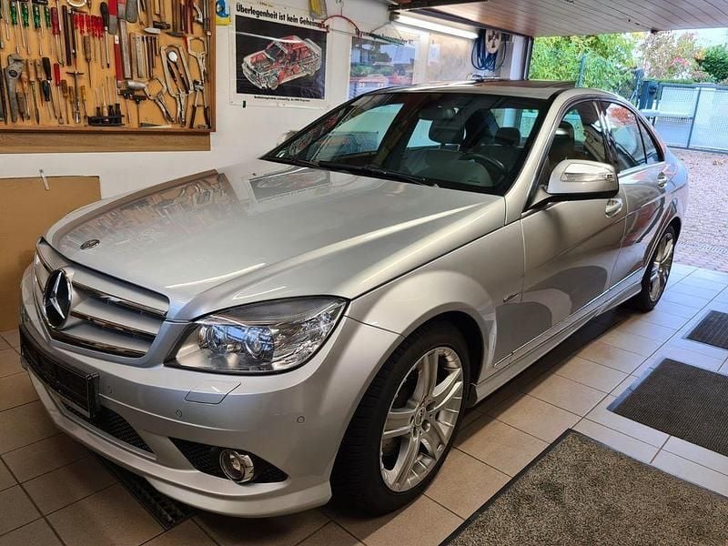 Silber Gebraucht 2007 Mercedes C350 AMG Limousine | 14.500 € (Teuer) - Bild 1/4