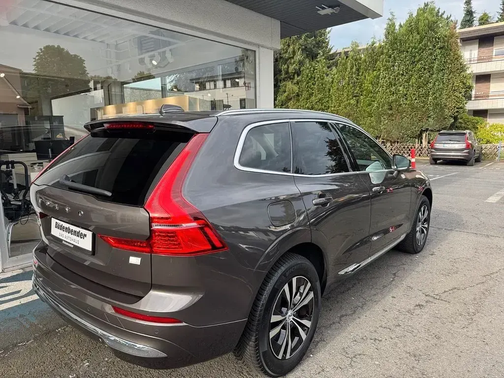 Gebraucht Volvo XC60 253 PS (186 kW) 2023 Grau SUV