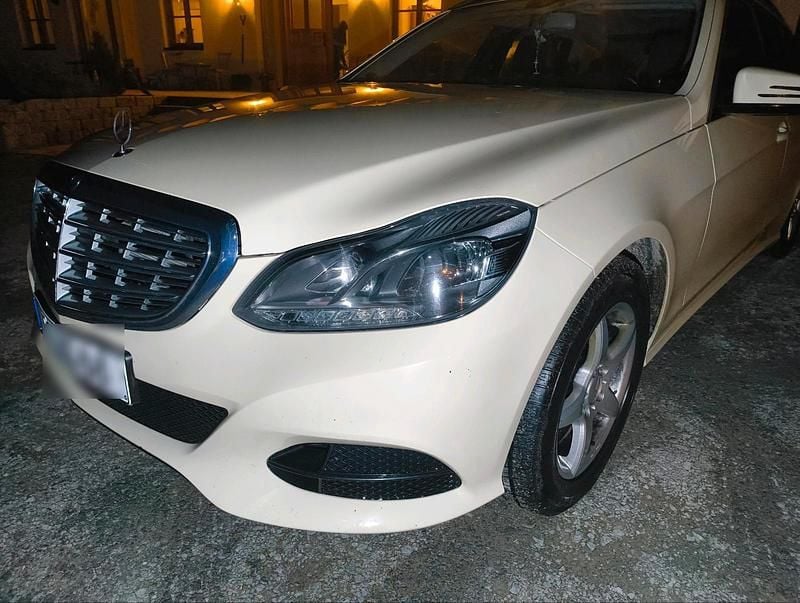 Gebraucht Mercedes E200 126 PS (92 kW) 2014 Beige Kombi
