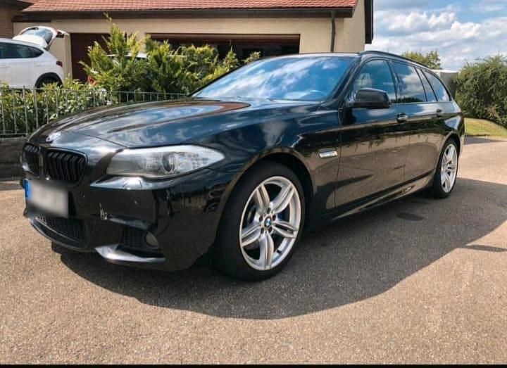 Schwarz Gebraucht 2013 BMW 530 M Sport Kombi | 12.500 € (Fairer Preis) - Bild 1/4