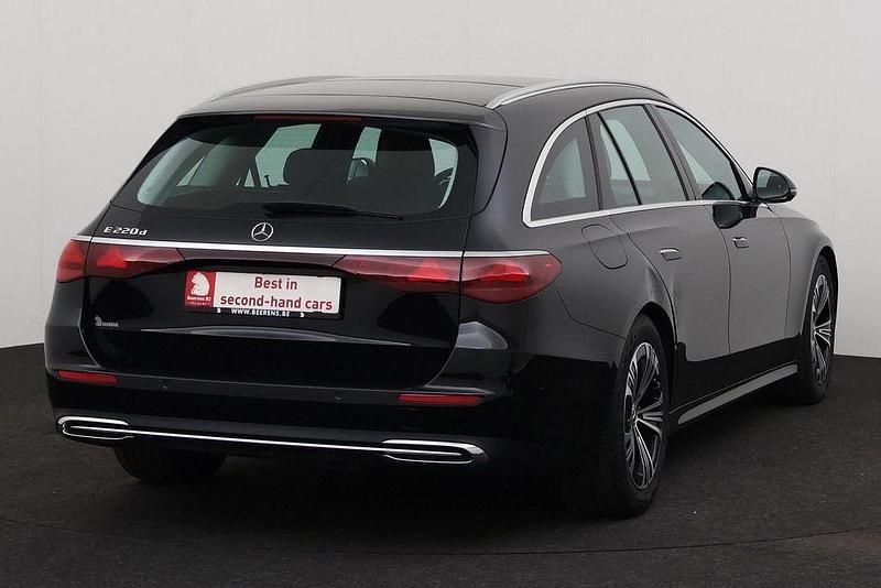 Gebraucht Mercedes E220 Advanced 197 PS (144 kW) 2024 Schwarz Limousine