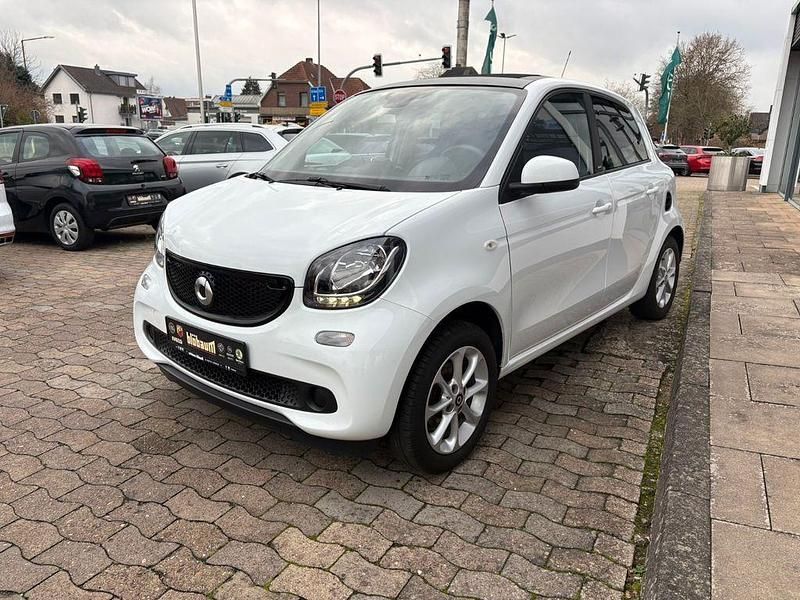 Gebraucht Smart ForFour Passion 71 PS (52 kW) 2018 Weiß Kleinwagen