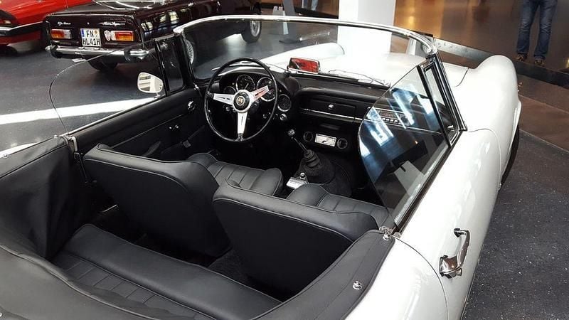 Gebraucht Alfa Romeo 2600 145 PS (106 kW) 1963 Weiß Cabrio