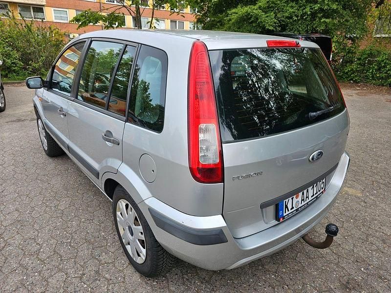 Gebraucht Ford Fusion 68 PS (50 kW) 2008 Silber Kleinwagen