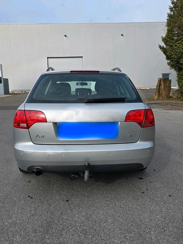 Second-hand Audi A4 130 CP (95 kW) 2006 Argintiu Break