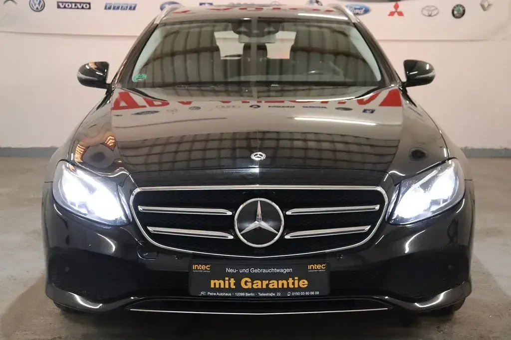 Gebraucht Mercedes E300 245 PS (180 kW) 2019 Schwarz Limousine
