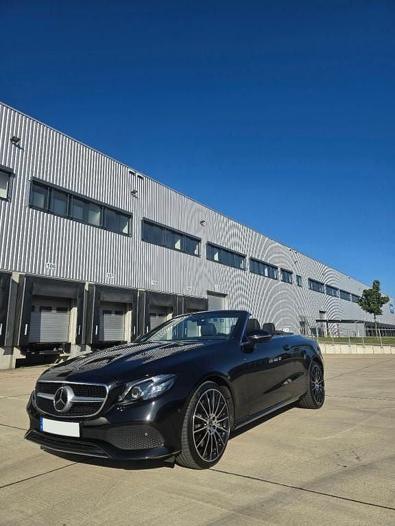 Schwarz Gebraucht 2018 Mercedes E400 Cabrio | 41.900 € (Guter Preis) - Bild 1/4