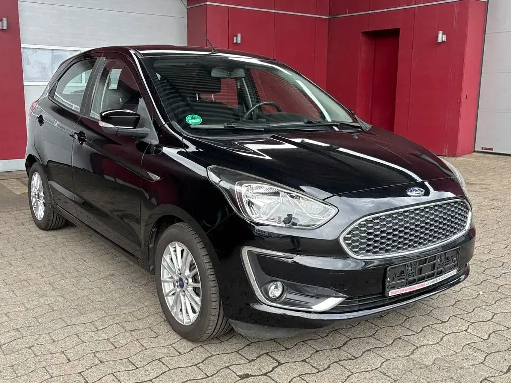 Gebraucht Ford Ka Plus 86 PS (63 kW) 2019 Schwarz Kleinwagen