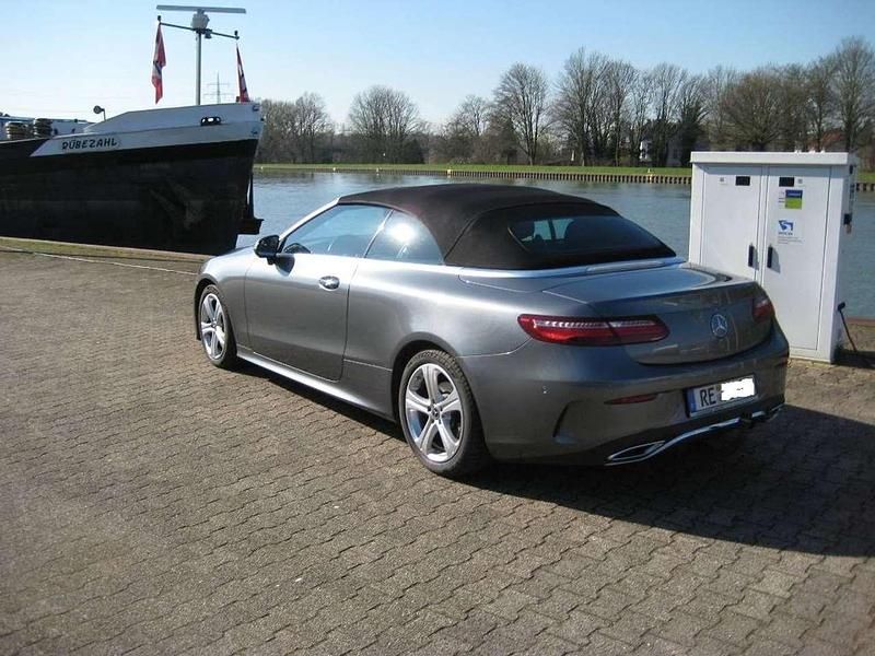 Gebraucht Mercedes E220 AMG line 194 PS (142 kW) 2018 Grau Cabrio