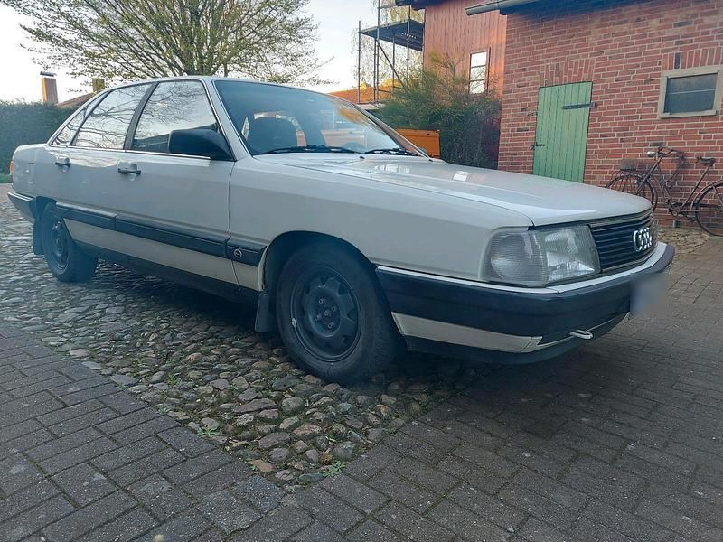 Second-hand Audi 100 115 CP (84 kW) 1986 Alb Berlinǎ