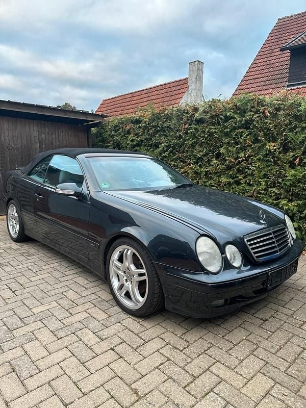 Blau Gebraucht 2001 Mercedes CLK230 Avantgarde Cabrio | 6.000 € (Fairer Preis) - Bild 1/4