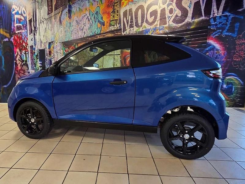 Neu Aixam Microcar Sport 2026 Saphirblaumetallic Kleinwagen