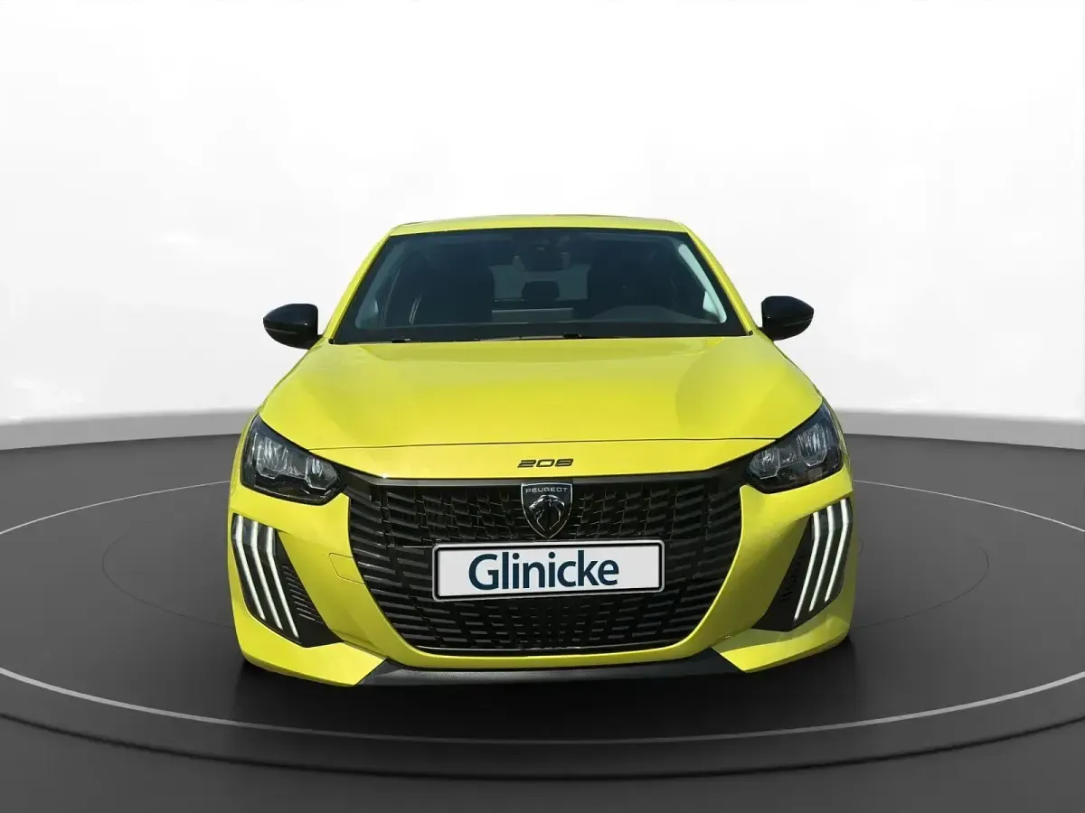 Gebraucht Peugeot 208 Active 101 PS (74 kW) 2024 Gelb Kleinwagen