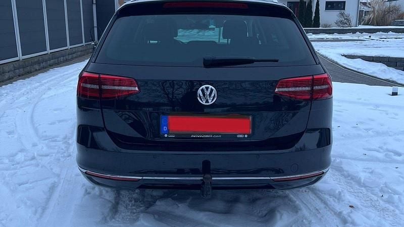 Gebraucht VW Passat Highline 150 PS (110 kW) 2017 Schwarz Kombi
