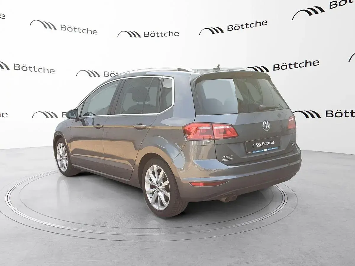 Gebraucht VW Golf Sportsvan Highline 150 PS (110 kW) 2018 Indiumgrau metallic Van / Kleinbus
