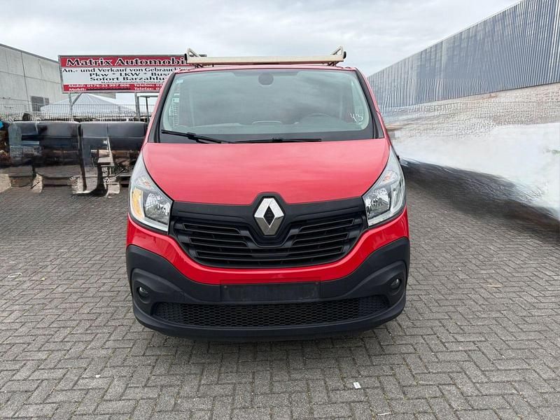 Gebraucht Renault Trafic 125 PS (91 kW) 2017 Rot Van / Kleinbus