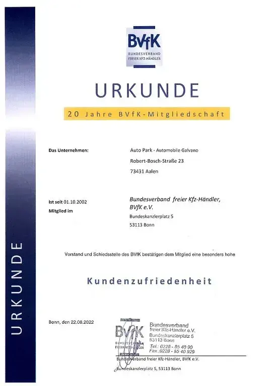 Gebraucht Citroën C3 Picasso Tendance 92 PS (67 kW) 2015 Dark blue/metallic Van / Kleinbus